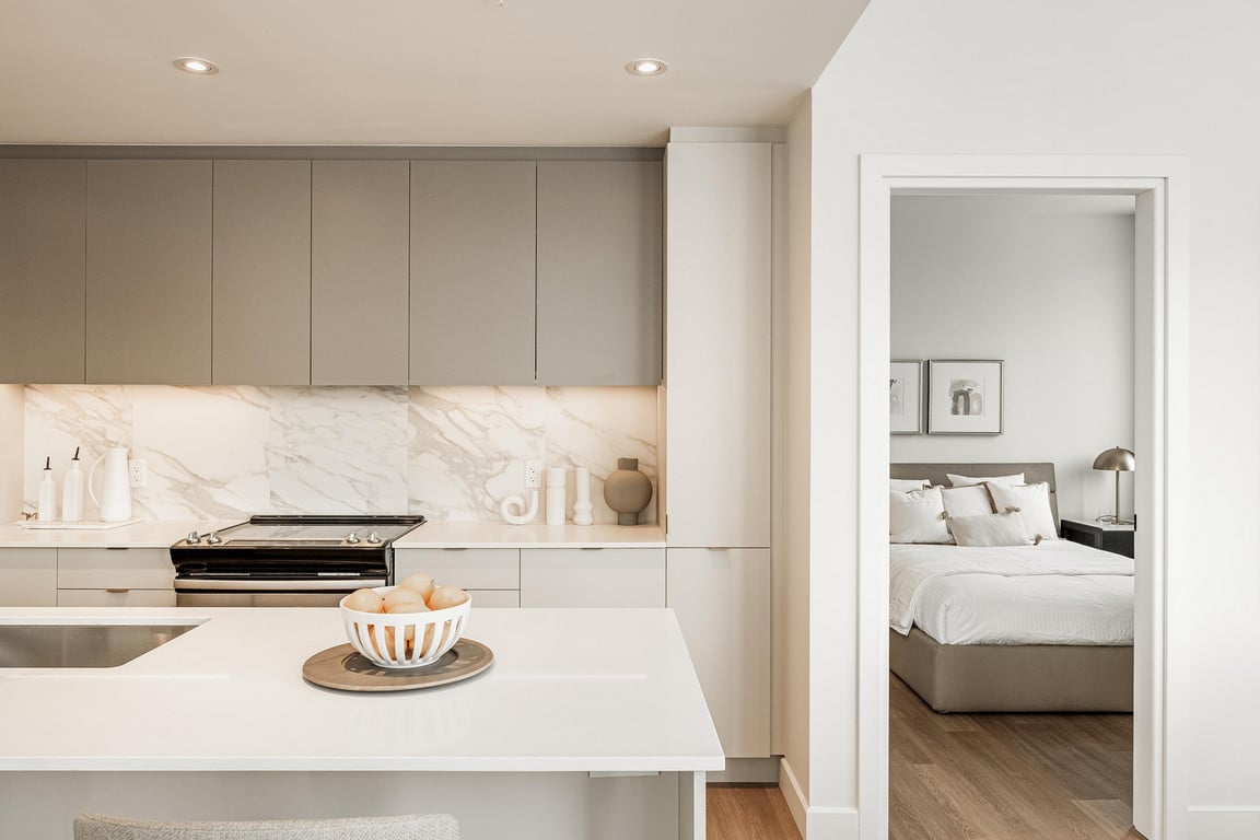 GreySuite_Central_Parc_Laval_no__506__17_of_38_