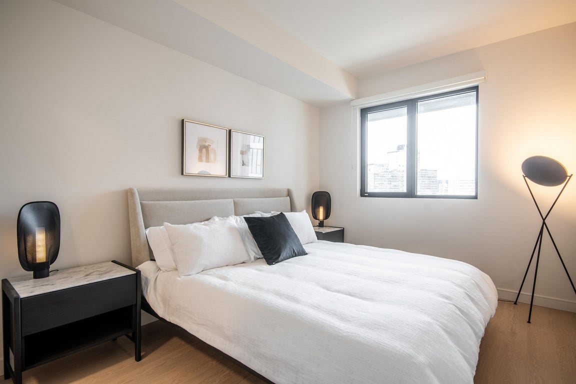 Suite Bedroom_302-14
