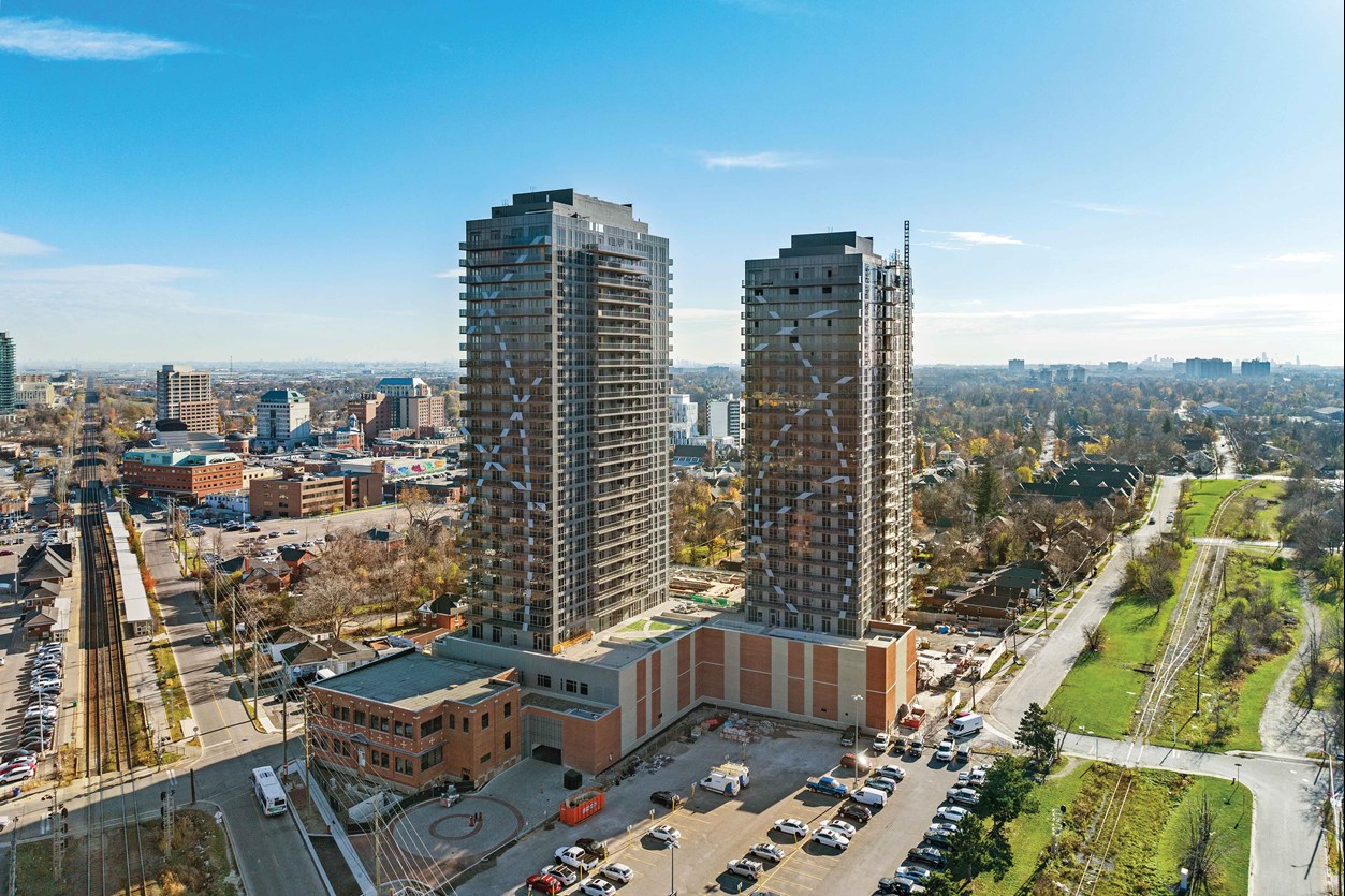 luxury apartments for rent in downtown Brampton, ON