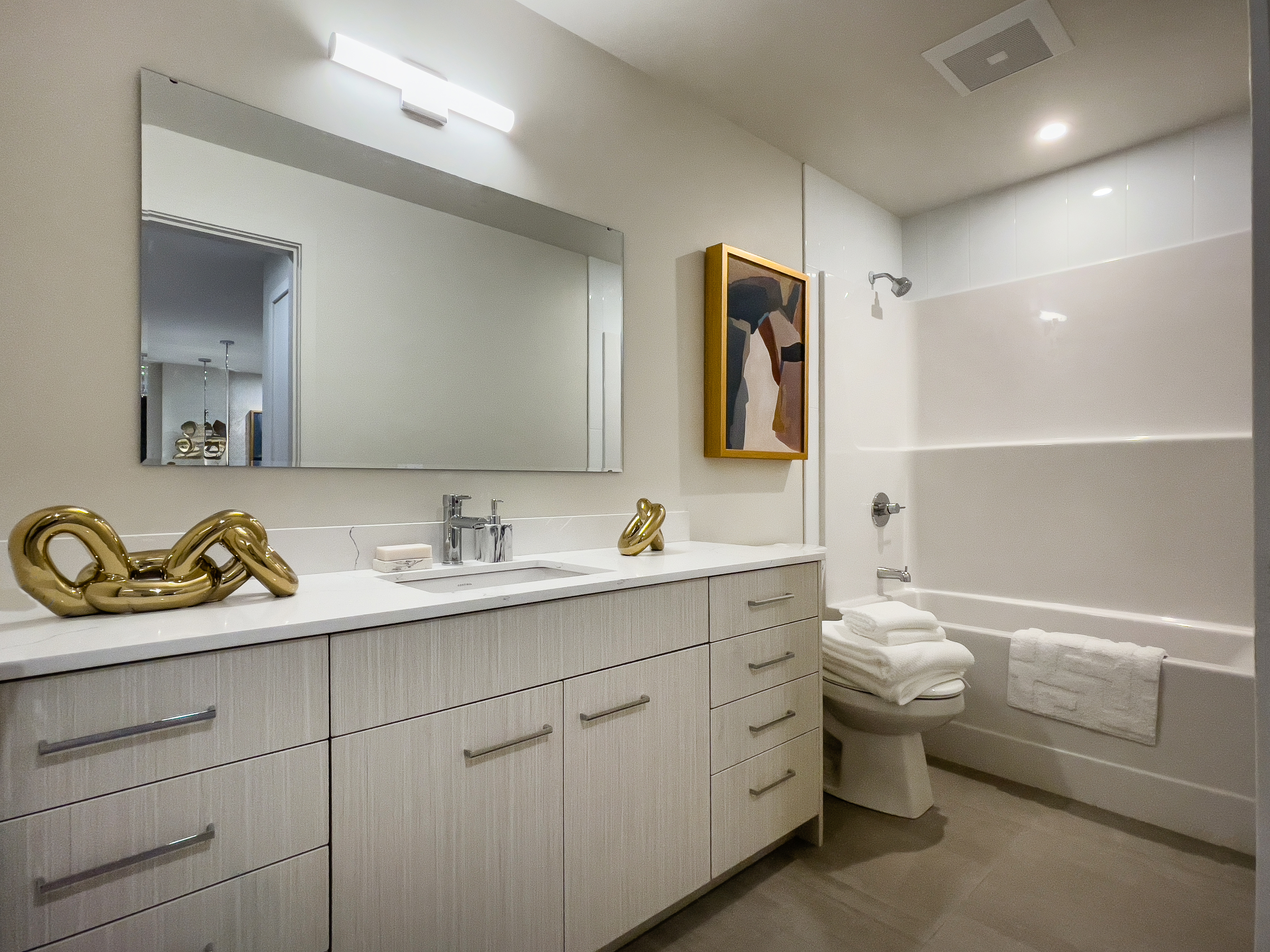 1 Bedroom + Den at Aspire