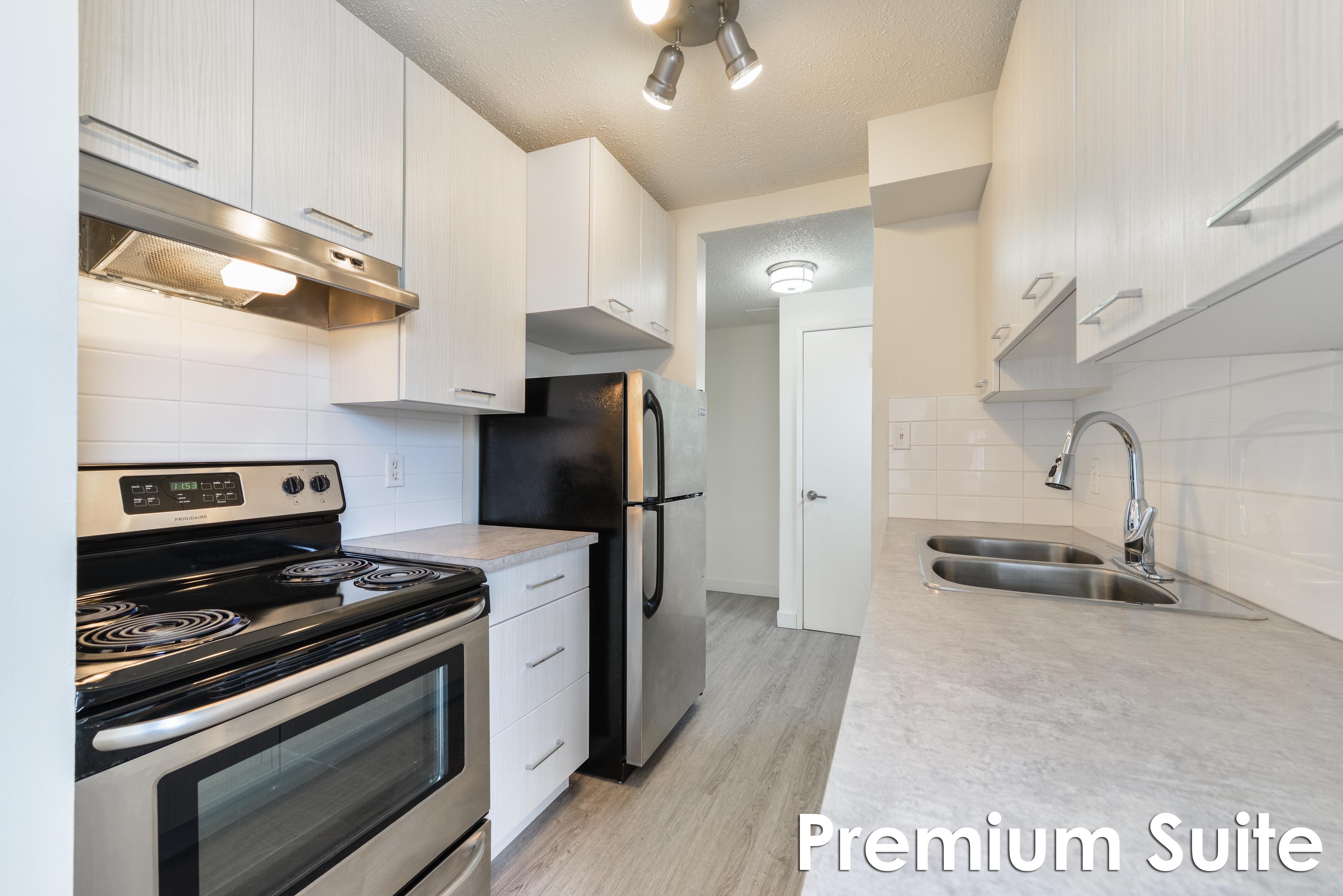 photo de la propriété pour le 121 St.& 152 Ave., Edmonton