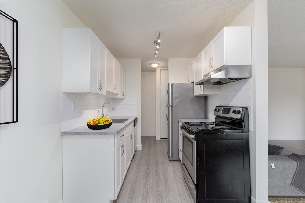 2 c. a c. + 2 sdb + Bureau at Greentree Village
