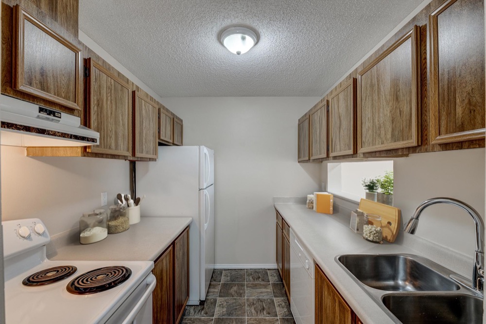 1 Chambre + Bureau De luxe at Inglewood Terrace Apartments