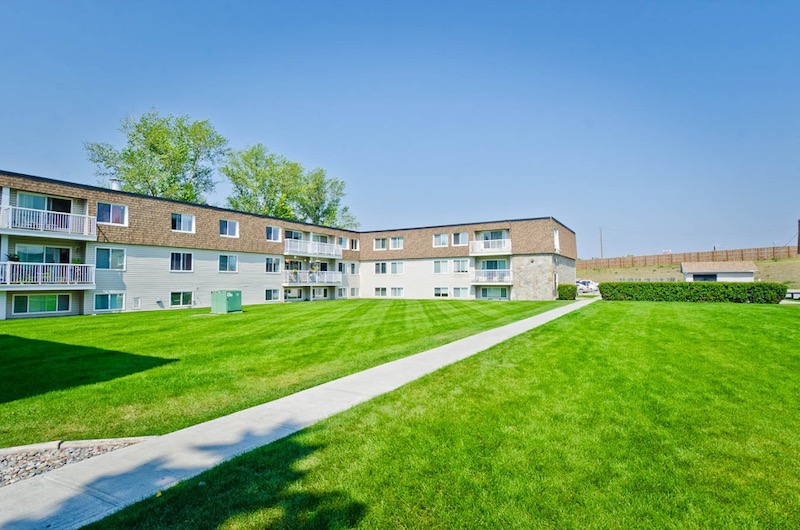 property photo for 5334 Lakeview Dr. SW, Calgary