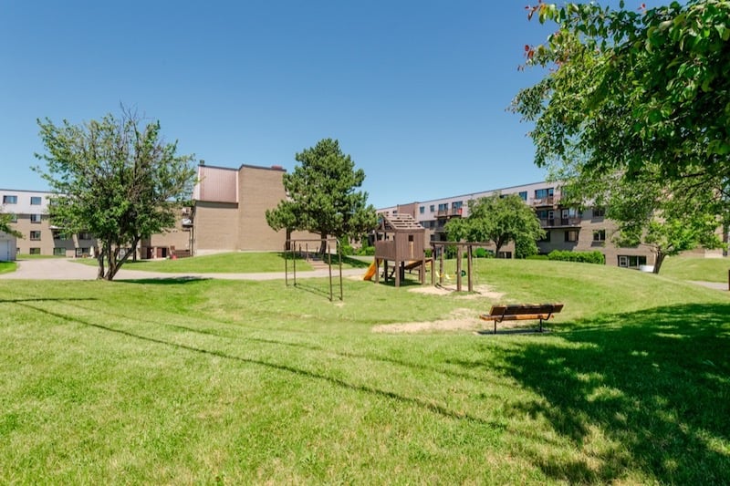 photo de la propriété pour le 103A-6240 Av. Bienville, null
