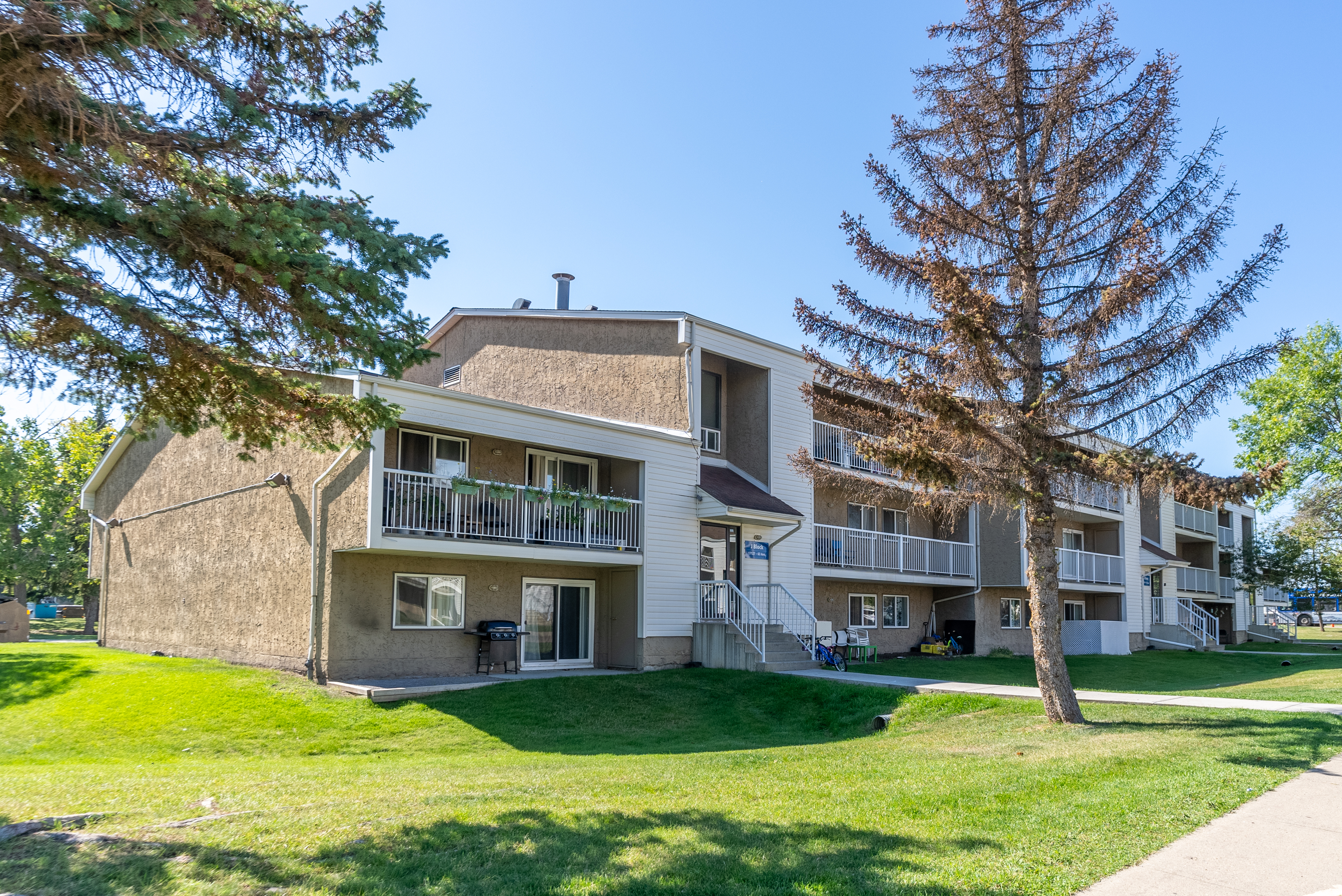 photo de la propriété pour le 17119 64 Ave. NW, London