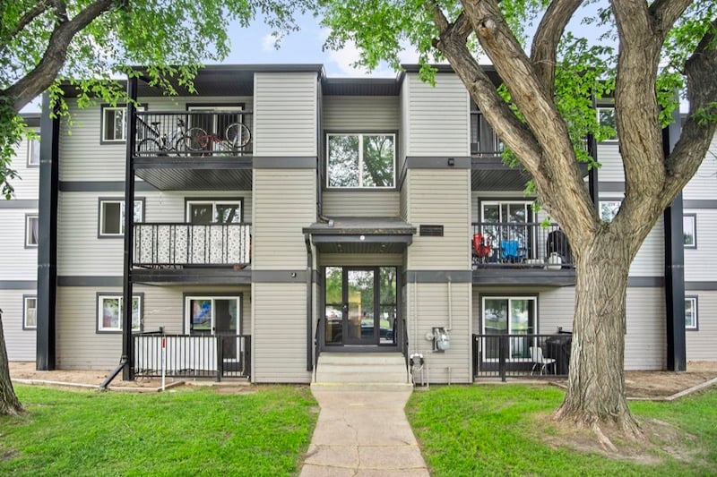 photo de la propriété pour le 2212 St. Charles Ave., Saskatoon