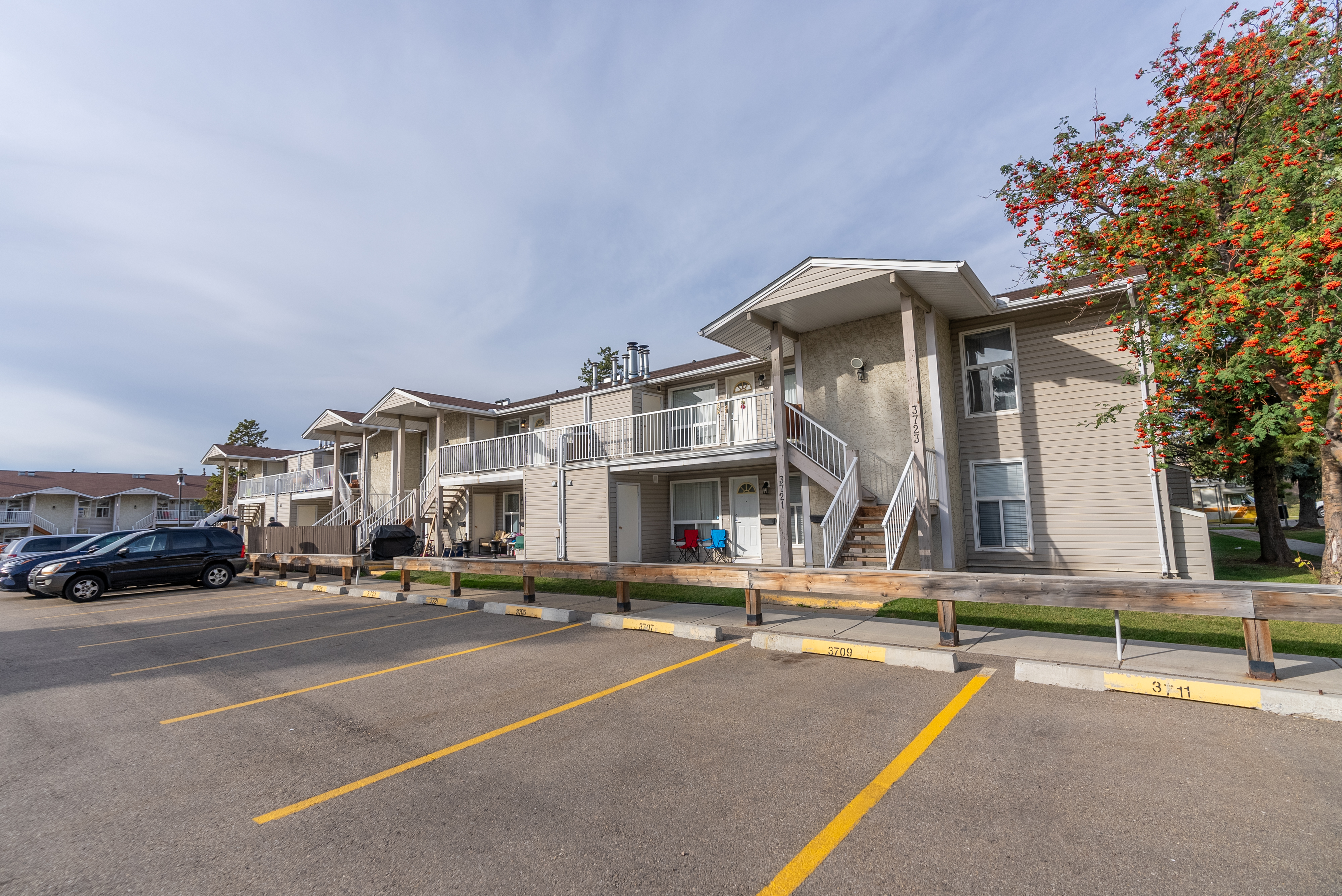 photo de la propriété pour le 3741 16A Ave. NW, Edmonton