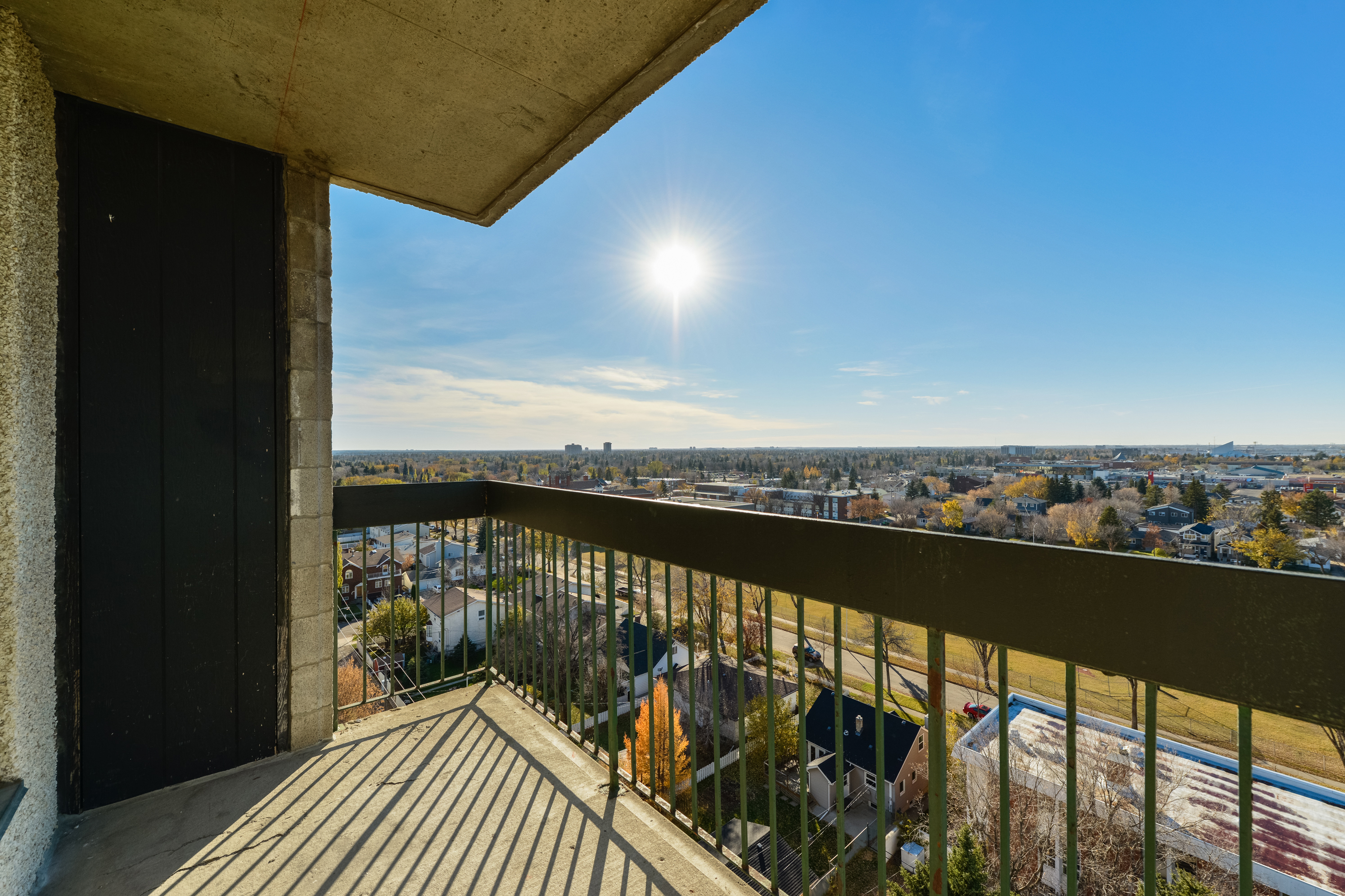 photo de la propriété pour le 11230 St.Albert Trail, Edmonton
