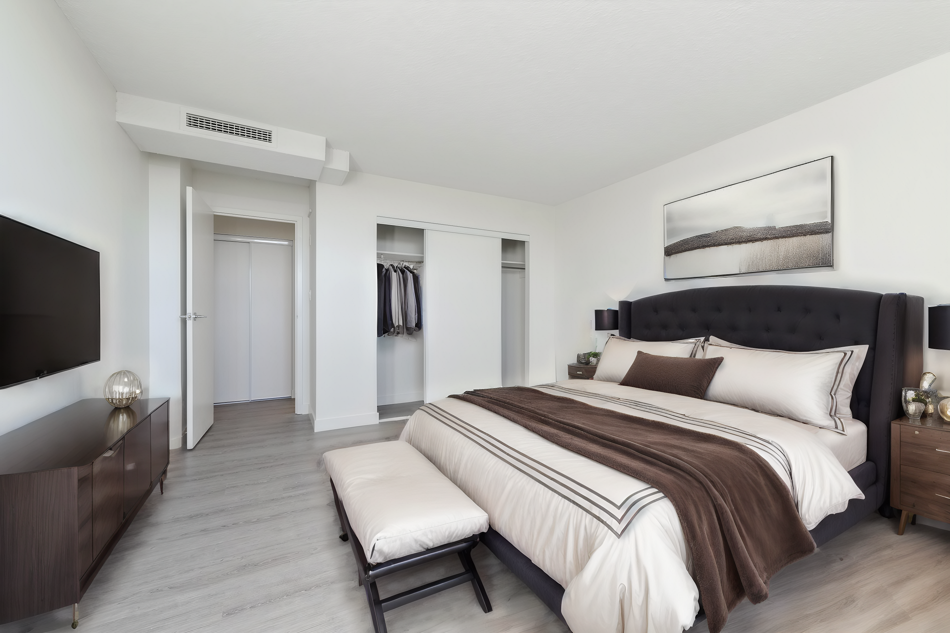 photo de la propriété pour le 11230 St.Albert Trail, Edmonton