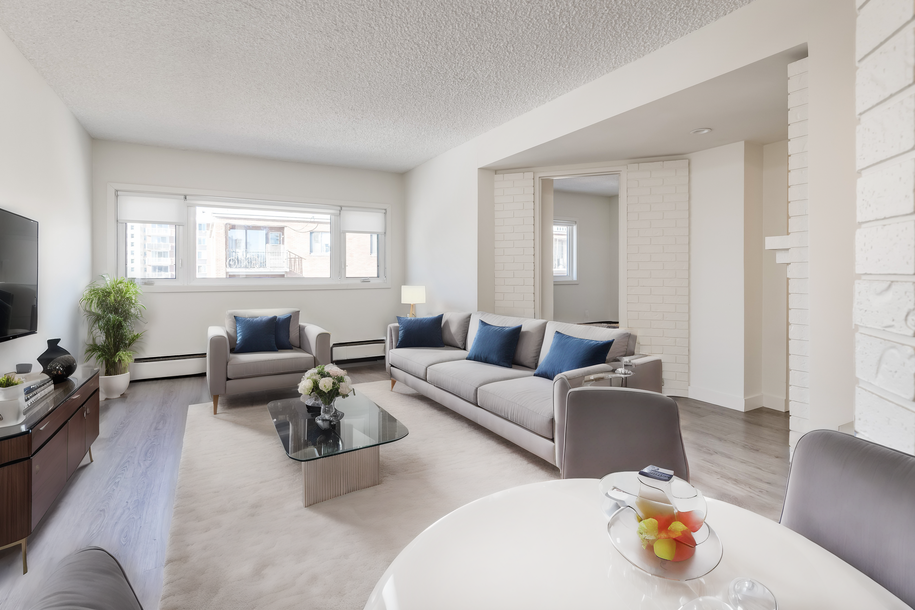 photo de la propriété pour le 9830 105 St. NW, Edmonton