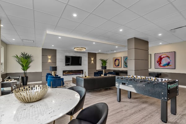 photo de la propriété pour le 11230 St.Albert Trail, Edmonton